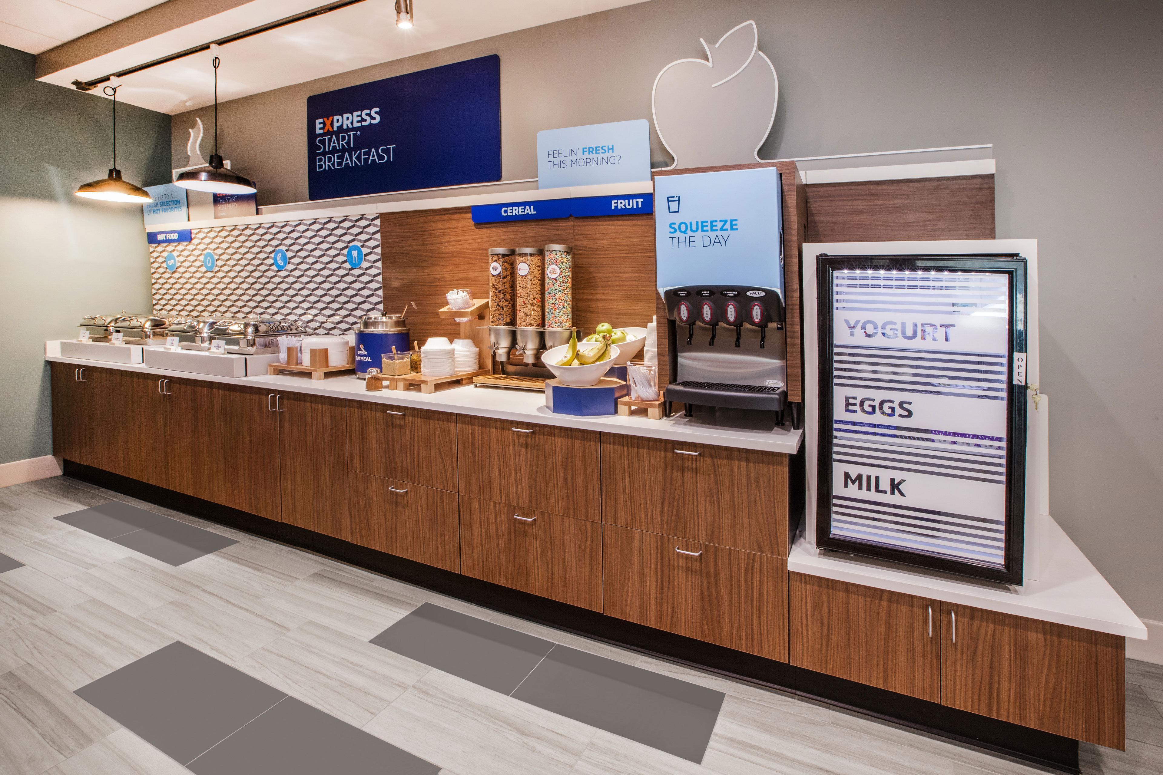 Holiday Inn Express Hotel And Suites Orange, An Ihg Hotel Экстерьер фото