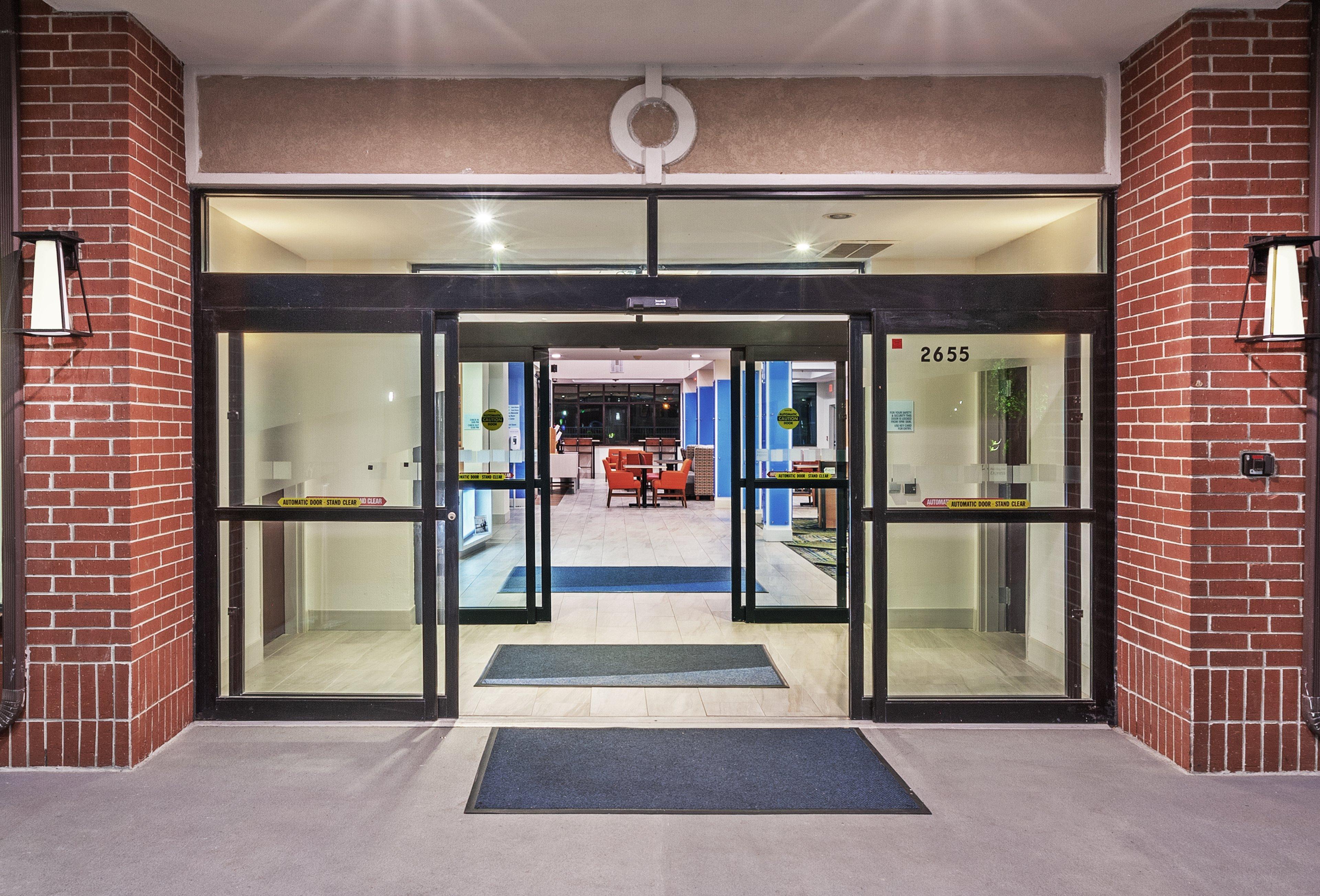 Holiday Inn Express Hotel And Suites Orange, An Ihg Hotel Экстерьер фото