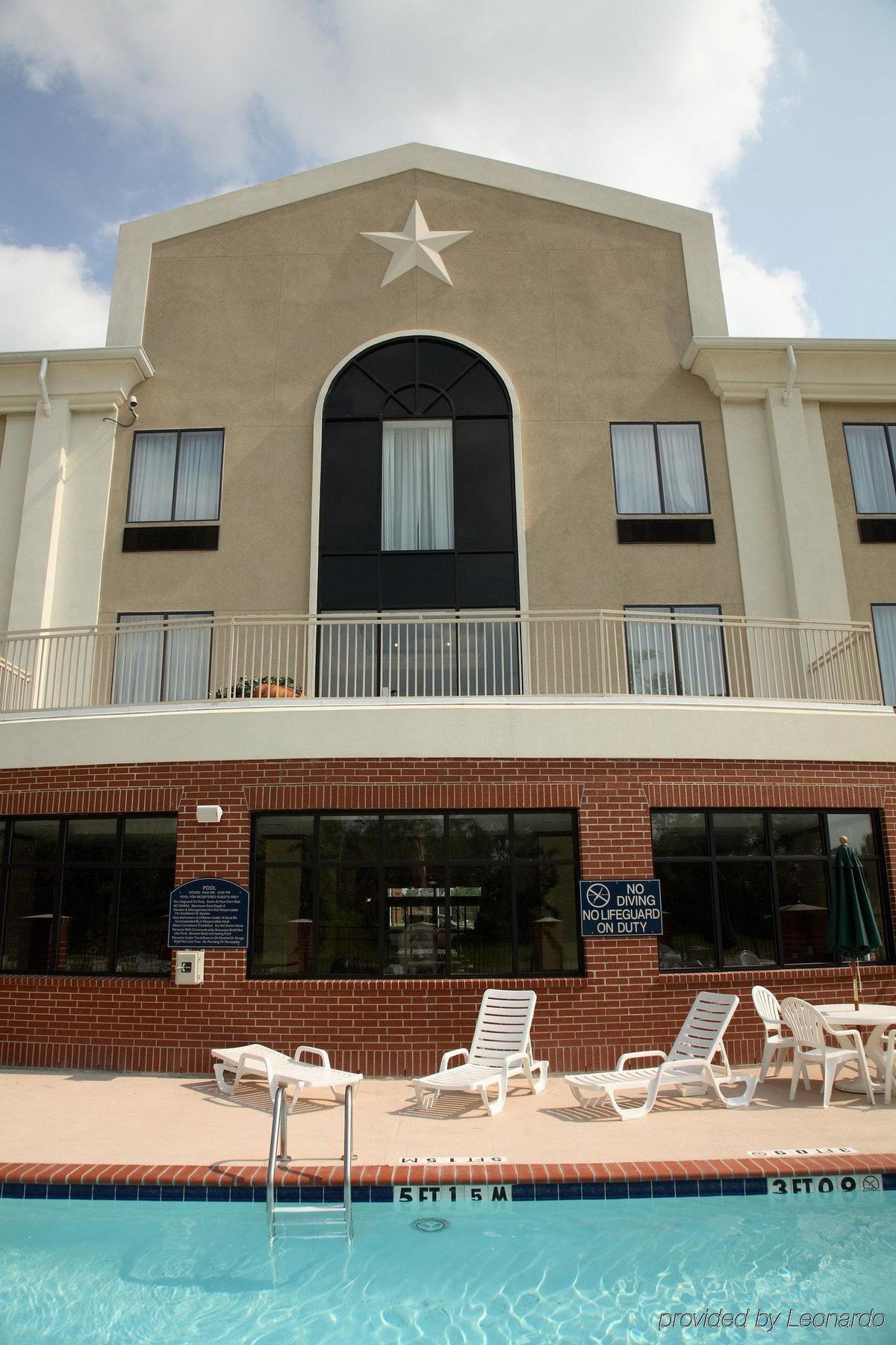 Holiday Inn Express Hotel And Suites Orange, An Ihg Hotel Удобства фото